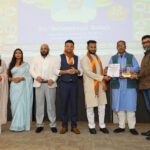 Neighbourhood resident receives Gandhi Seva award