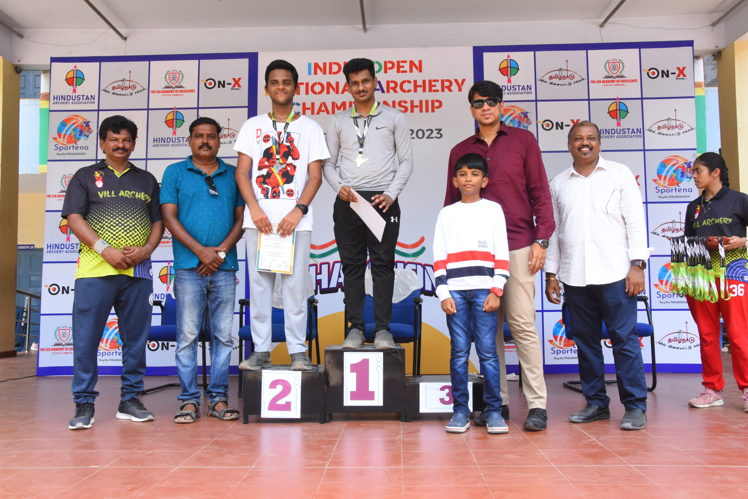 Archerian winners receives medals and cash prizes