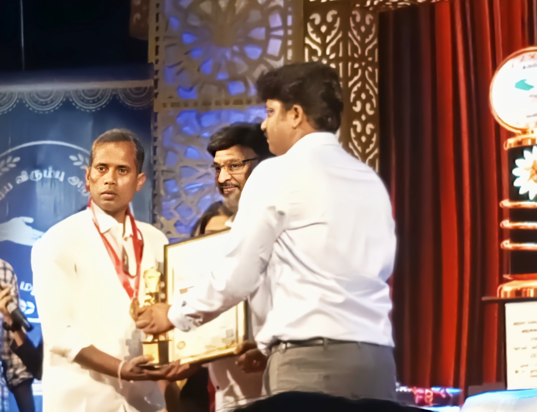 Neighbourhood resident receives Aram Award