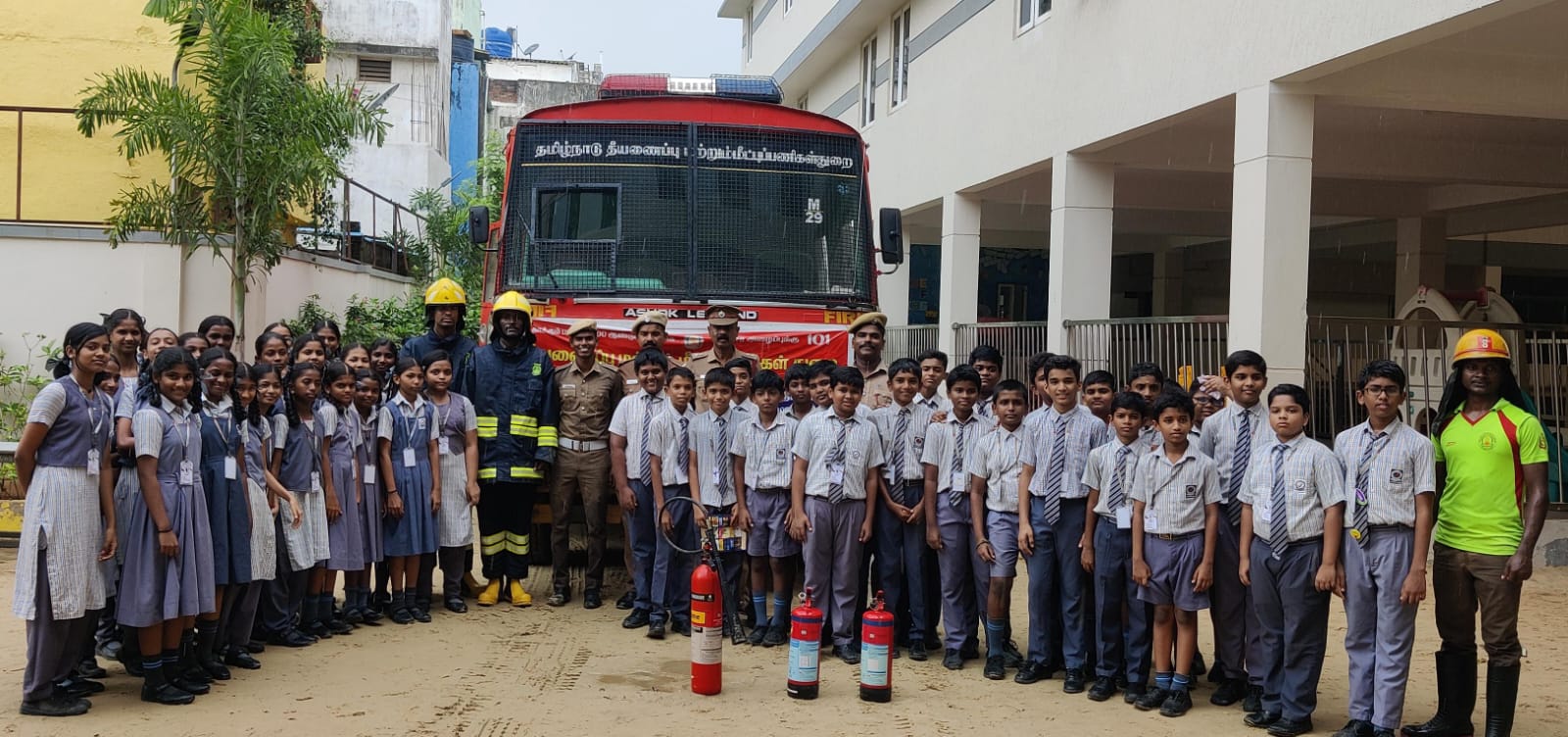 Awareness programme on safety measures Velammal Vidyalaya, Karambakkam organised an awareness programme on safety measures to be followed during Diwali. This demonstration was conducted by the Tamilnadu Fire and Rescue team.***