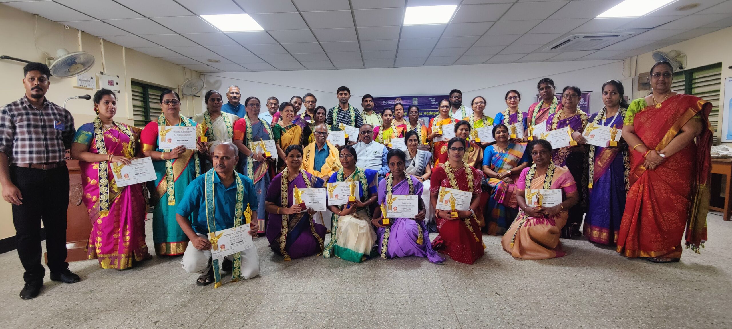 Best Teachers award presented for 25 Teachers